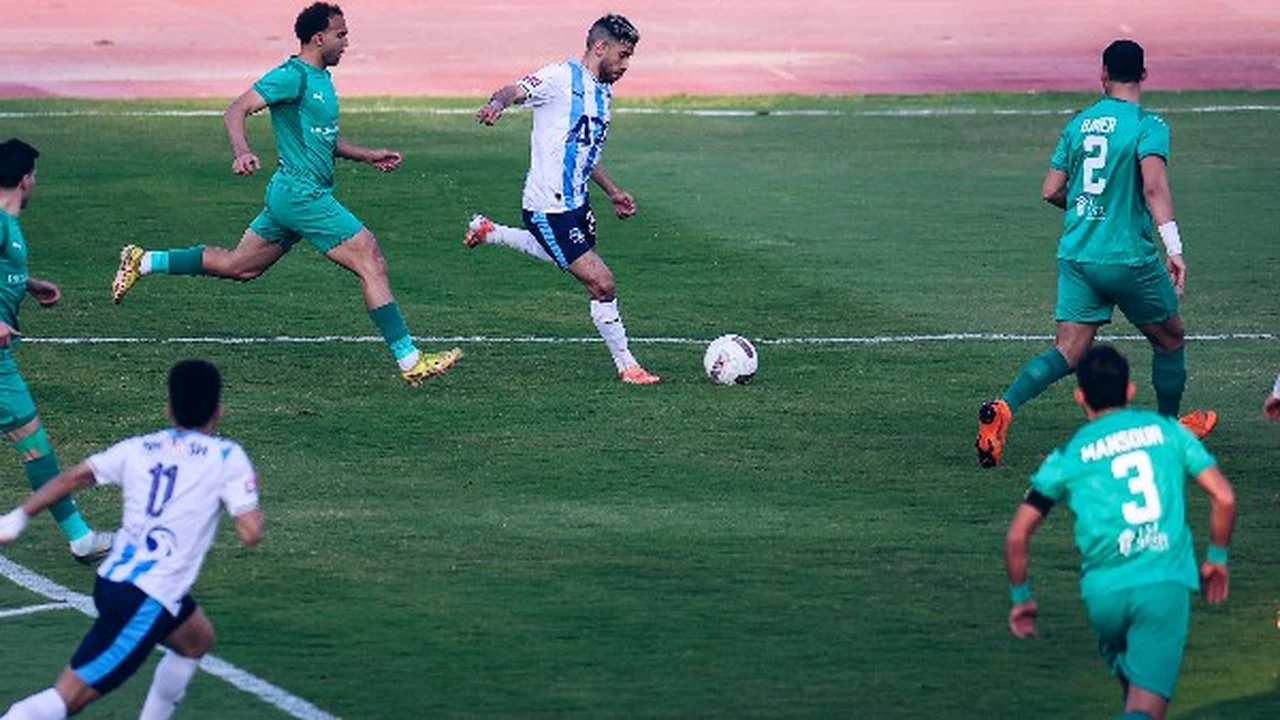 إضاعة ركلة جزاء بالوقت القاتل .. بيراميدز يسقط في فخ التعادل أمام المصري